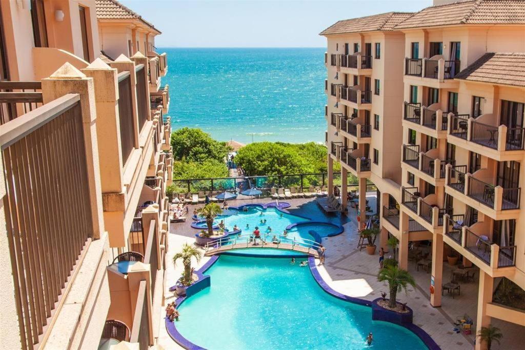 Apto Pes Na Areia Em Hotel Jurere Beach Jurere Internacional フロリアノポリス エクステリア 写真