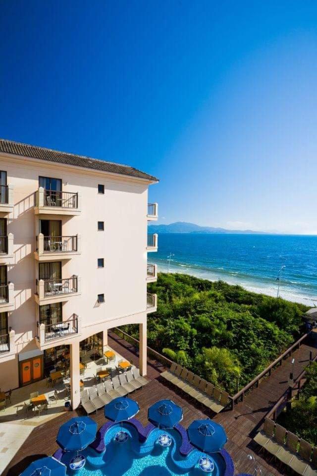 Apto Pes Na Areia Em Hotel Jurere Beach Jurere Internacional フロリアノポリス エクステリア 写真