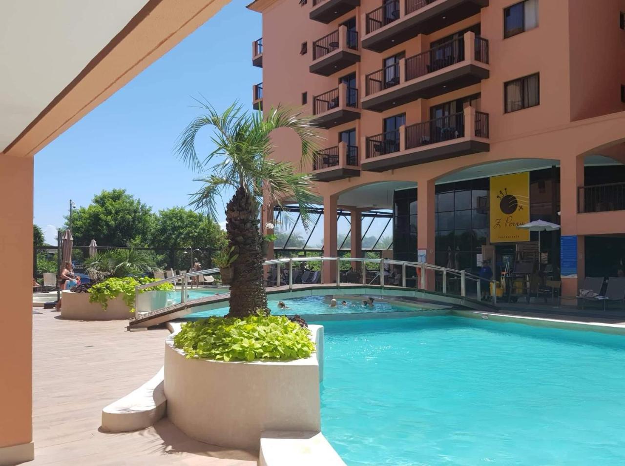 Apto Pes Na Areia Em Hotel Jurere Beach Jurere Internacional フロリアノポリス エクステリア 写真